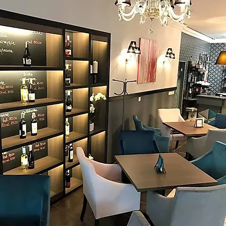 Hotel Marta 3*